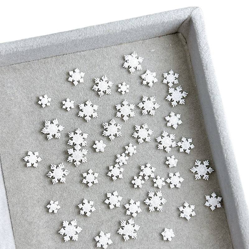 Resin Snowflake Ornaments